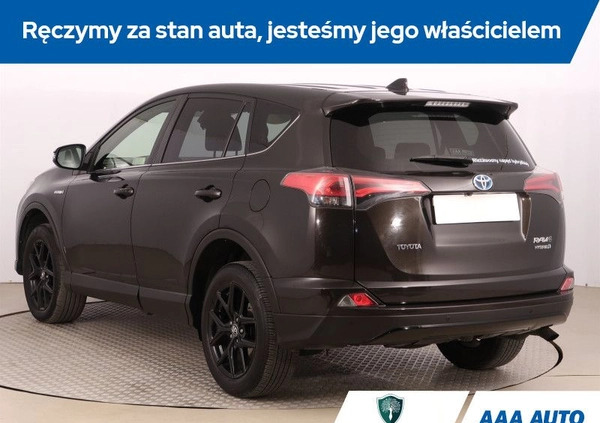 Toyota RAV4 cena 98000 przebieg: 74711, rok produkcji 2017 z Radom małe 326